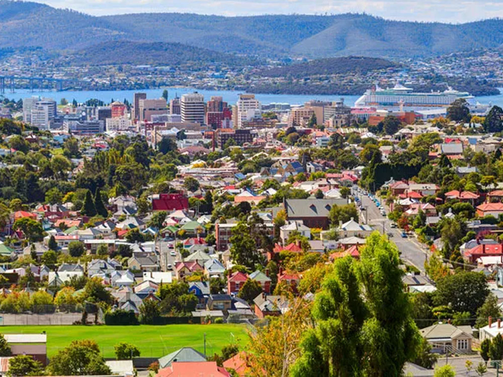 Discover the rich heritage, vibrant culture, and delightful dining of Hobart, Tasmania. Explore historic landmarks, eclectic shopping, and outdoor adventures.