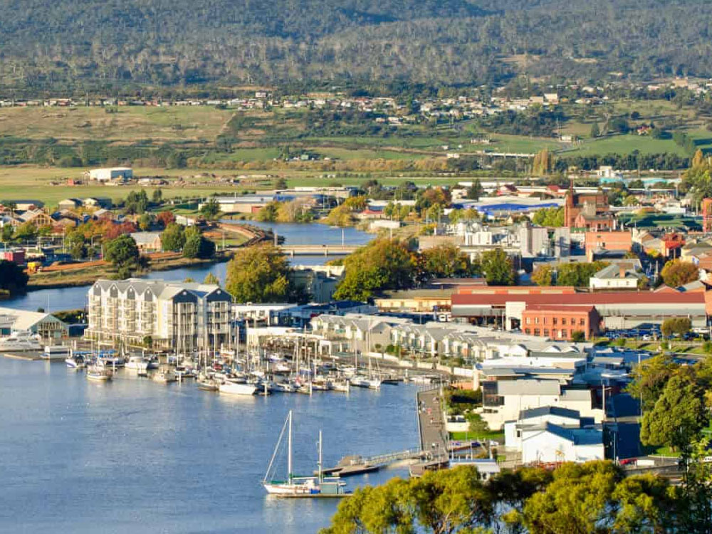 Discover Launceston’s culture, history, and scenic beauty. Delight in diverse dining, unique shopping, and iconic landmarks in this Tasmania gem.